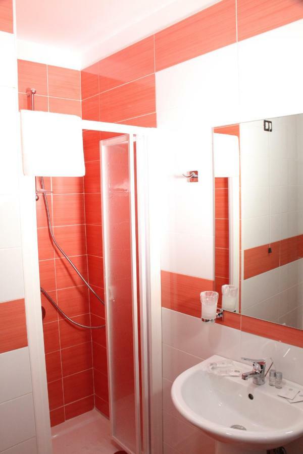 B&B Flower'S House Napoli Dış mekan fotoğraf